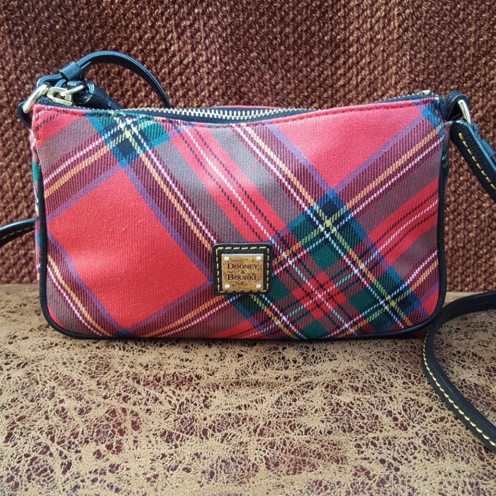 Dooney & Bourke Purse